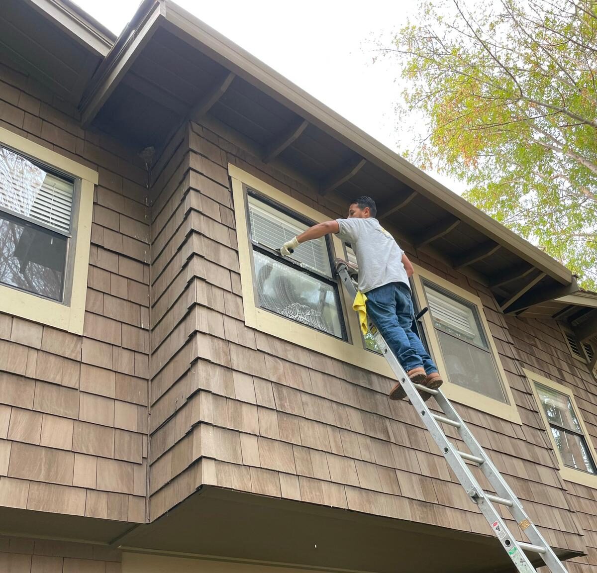 Residential cleaning in Oakland, CA